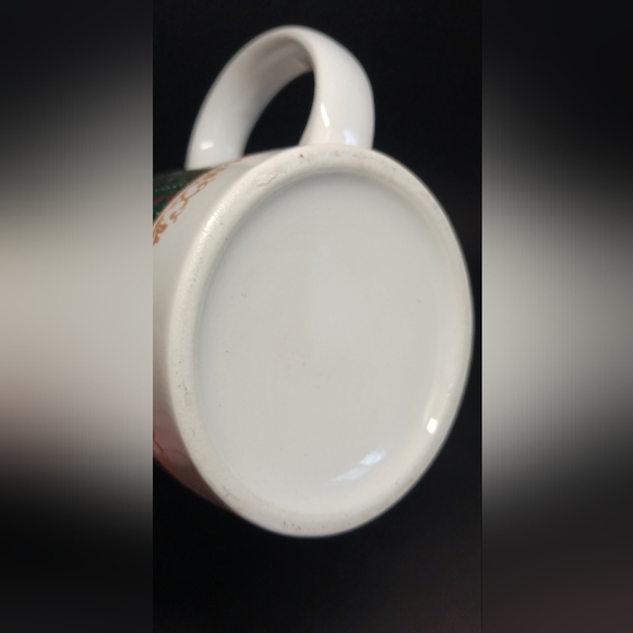 1991 Vintage Christmas Santa Claus With Toy Bag Coffee Mugs, set of 2 - Picture 4 of 6